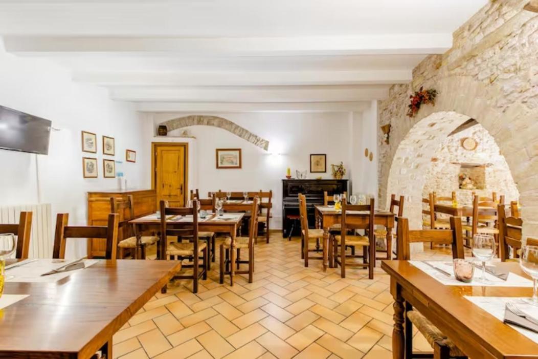 Agriturismo Il Castello Assisi Exteriör bild